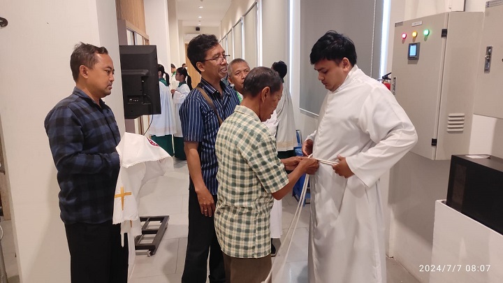 pemazmur Rony di Sakrist PAKAI